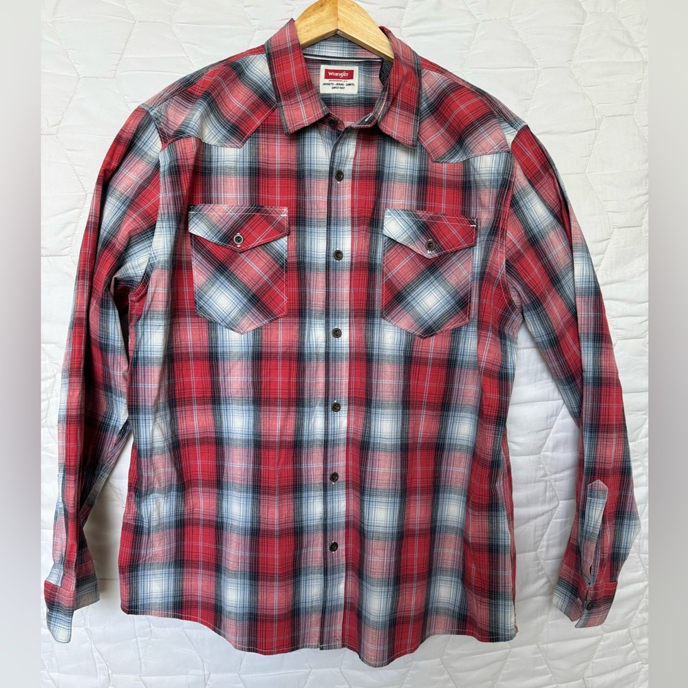 Wrangler button up